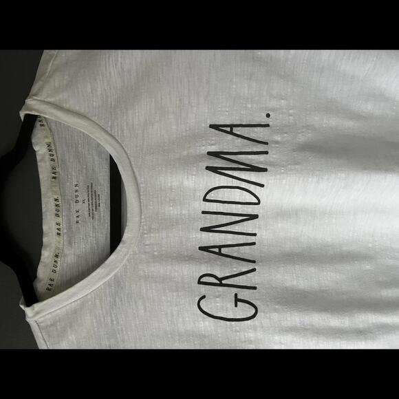 Rae Dunn Grandma Graphic Tee - XL - Picture 3 of 4